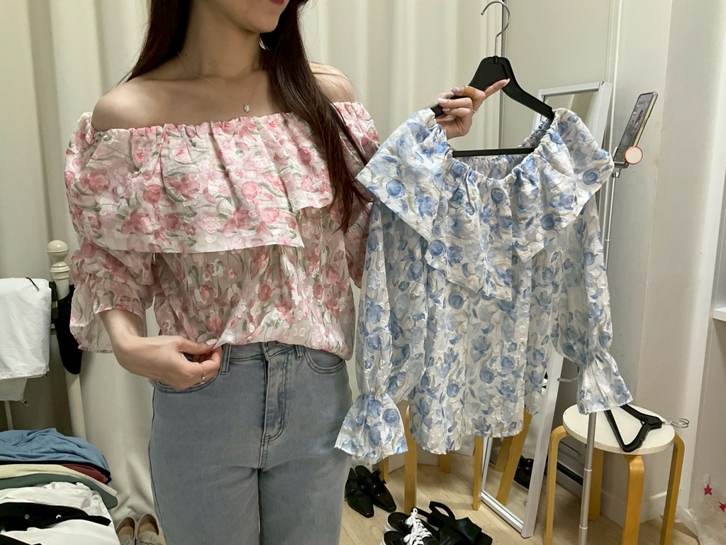 超美花花可拉一字上衣