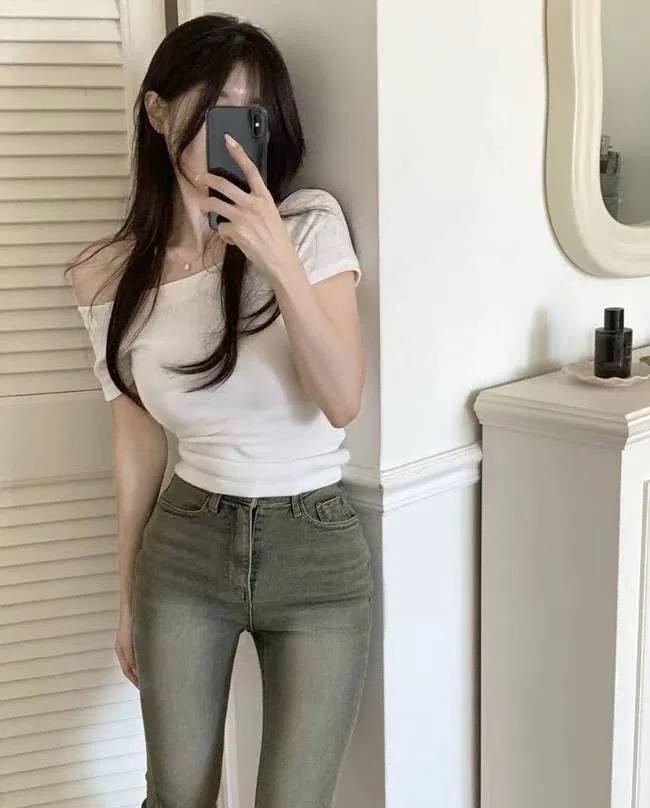 合身寬領簡約T