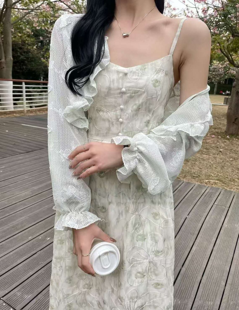 特價款花花壓紋水彩繽紛吊帶長洋裝