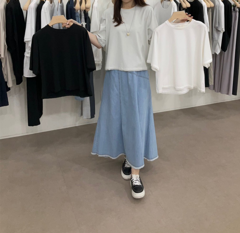圓領短版短袖上衣