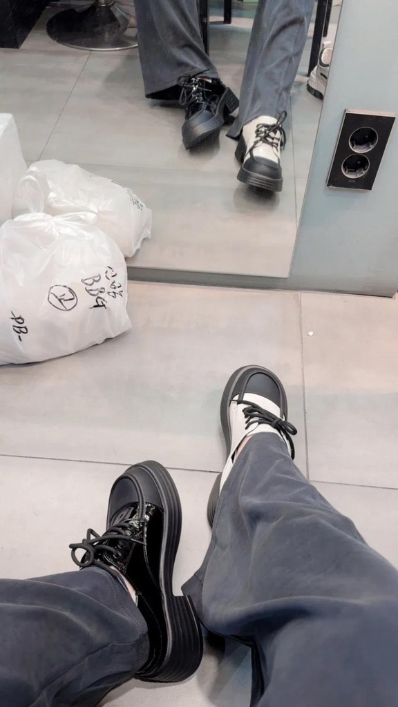 推薦款兩穿軟底厚底跟皮鞋前2.5後5cm