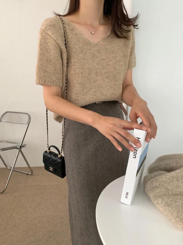 已摺 高質感特價V領10%羊毛短袖上衣