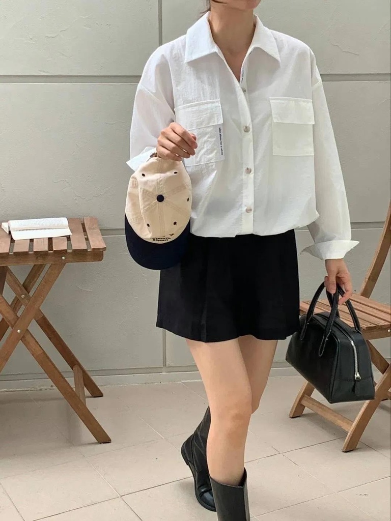 雙口袋字母邊條下擺可縮尼龍襯衫外