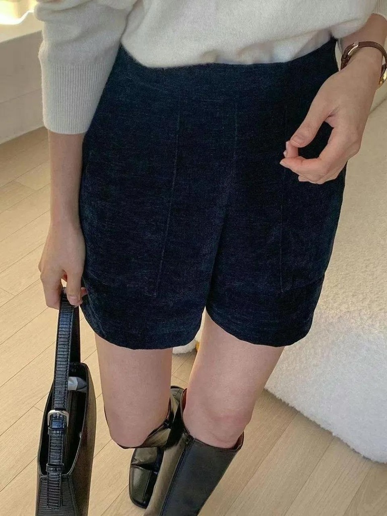 小香風質感雙口袋後鬆緊短褲