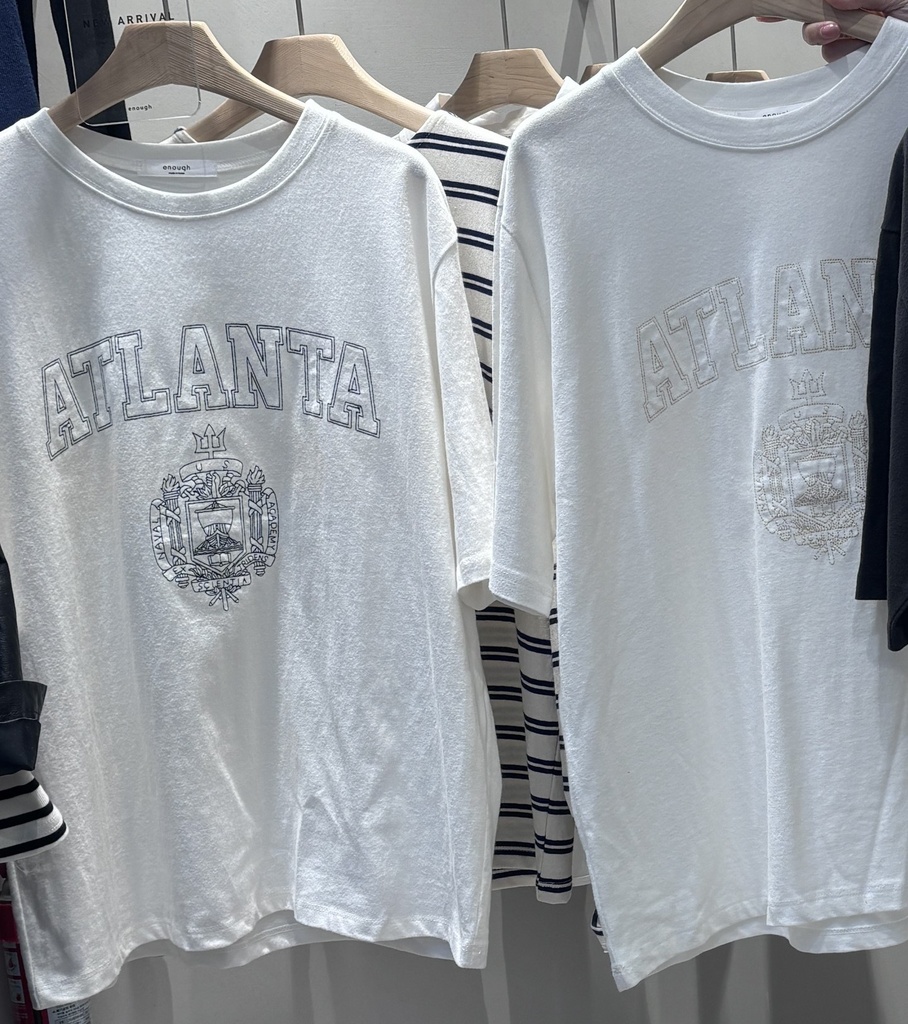 高質感簡約刺繡英字ltanta寬鬆感短T