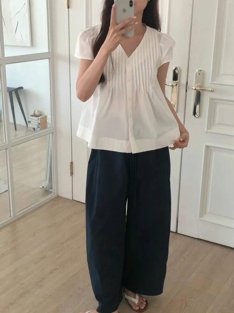 高質感V領前打摺包袖氣質上衣