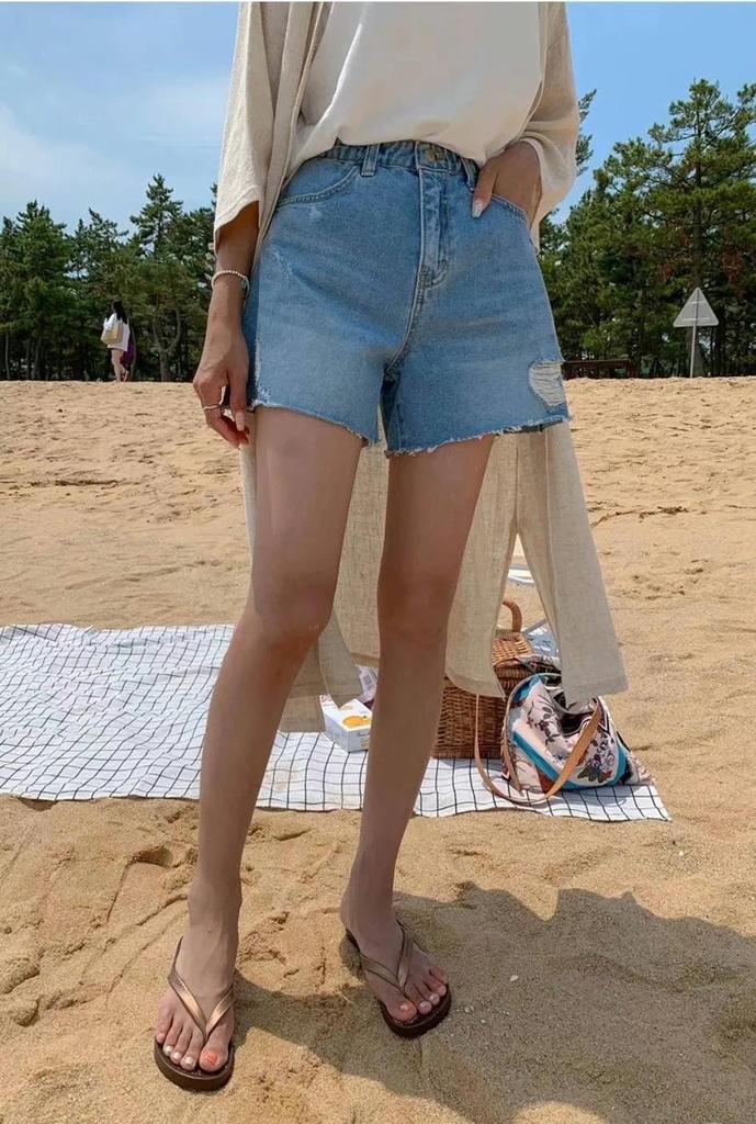 夏日必備全鬆緊刷破薄款牛仔短褲