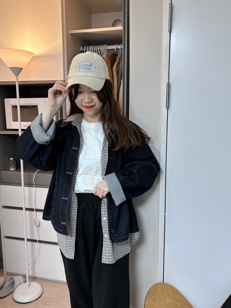 Casual Friday英字刺繡燈芯絨帽子