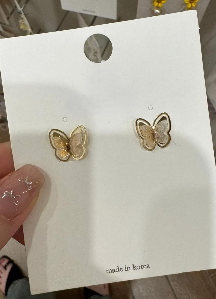 立體金色蝴蝶耳環